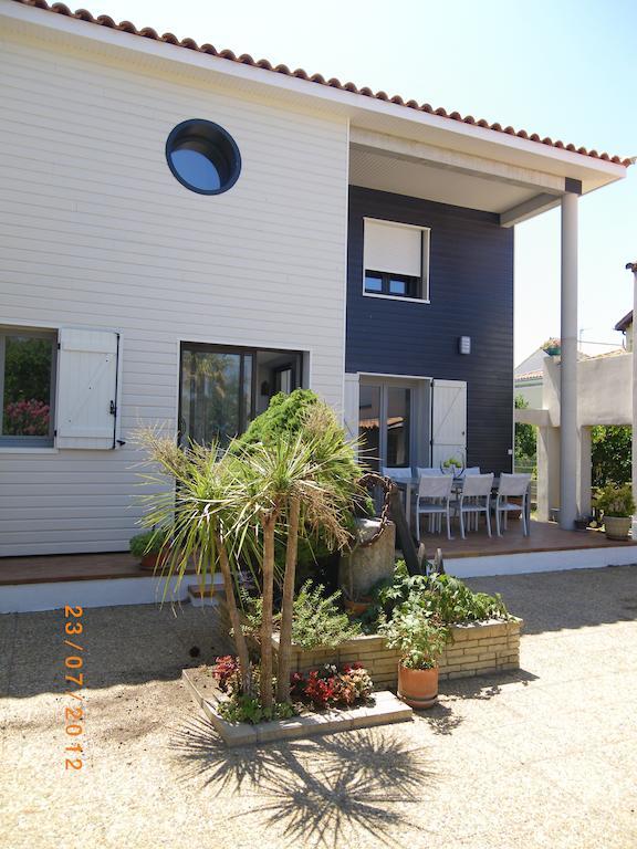 Les Algues Du Grau Bed & Breakfast Le Grau-d'Agde Bagian luar foto